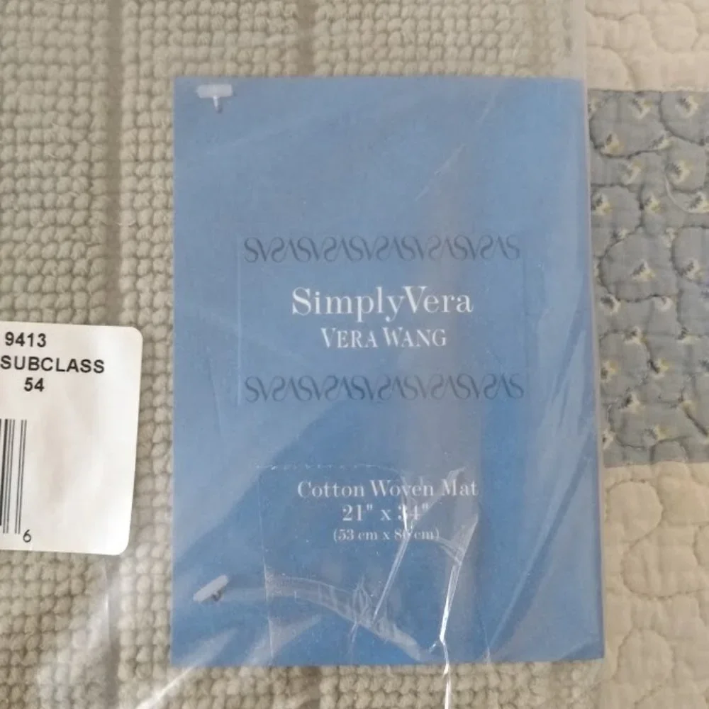 Vera Wang Woven Cotton Mat